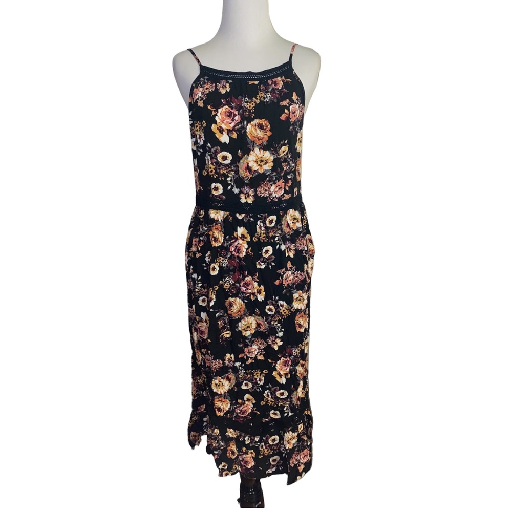 Eyeshadow sleeveless floral dress, beautiful, summery, size medium